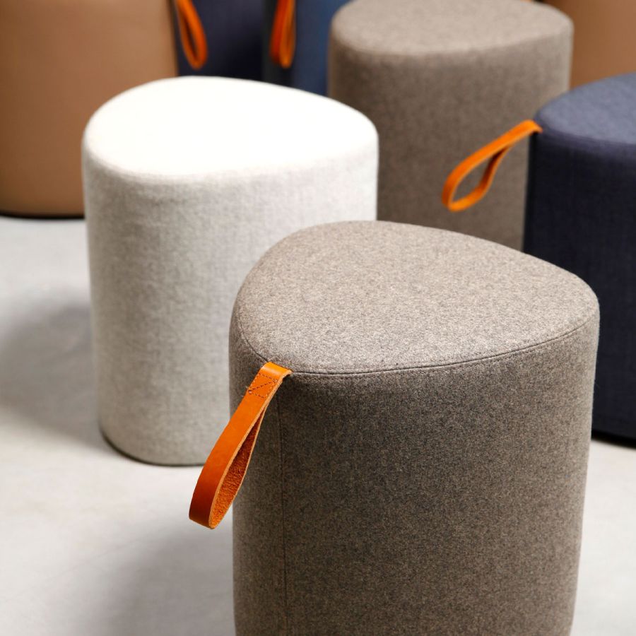 Pully Pouf in Reception