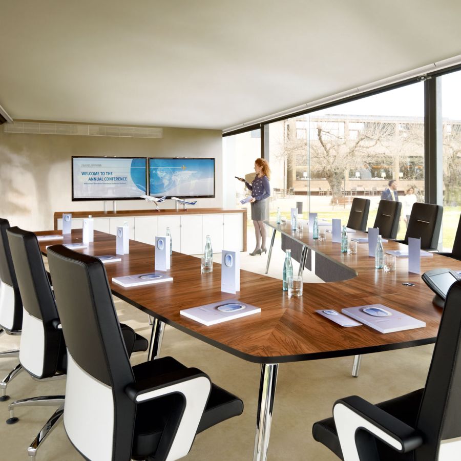 Mastermind Conference Table